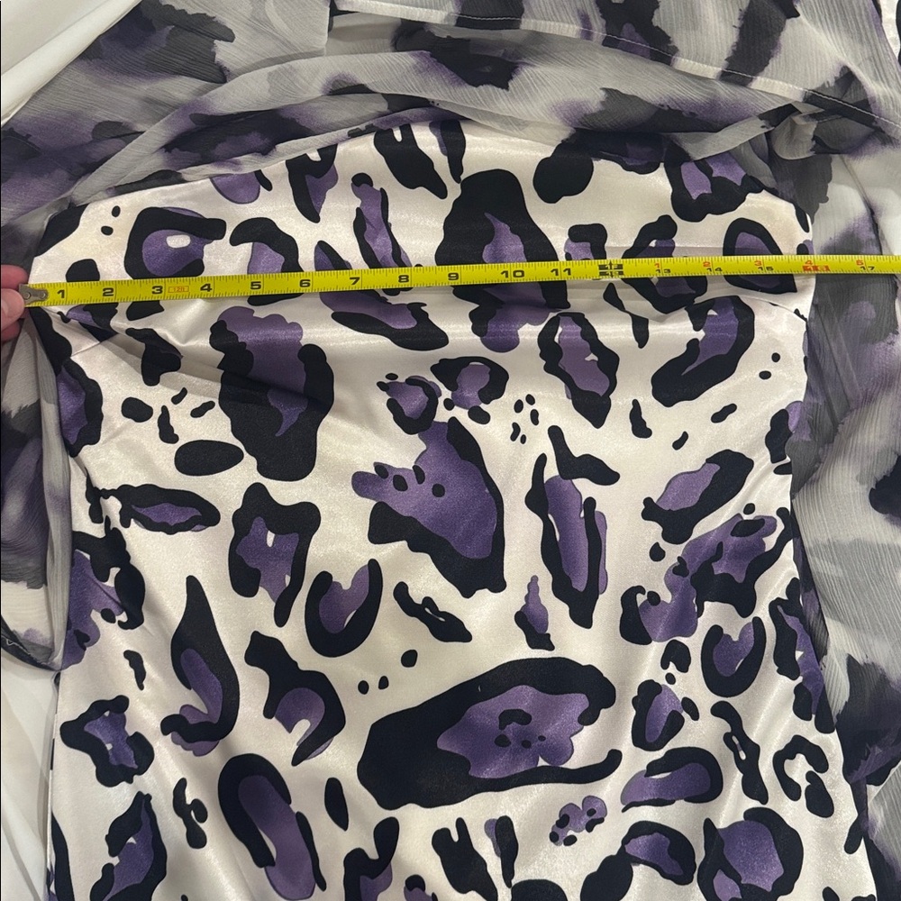 HOST PICK ⭐️ Beautiful Le Chateau purple animal print silk dress - Picture 10 of 12